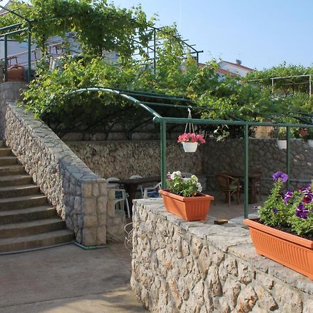 Apartment Njivice 5458D Экстерьер фото