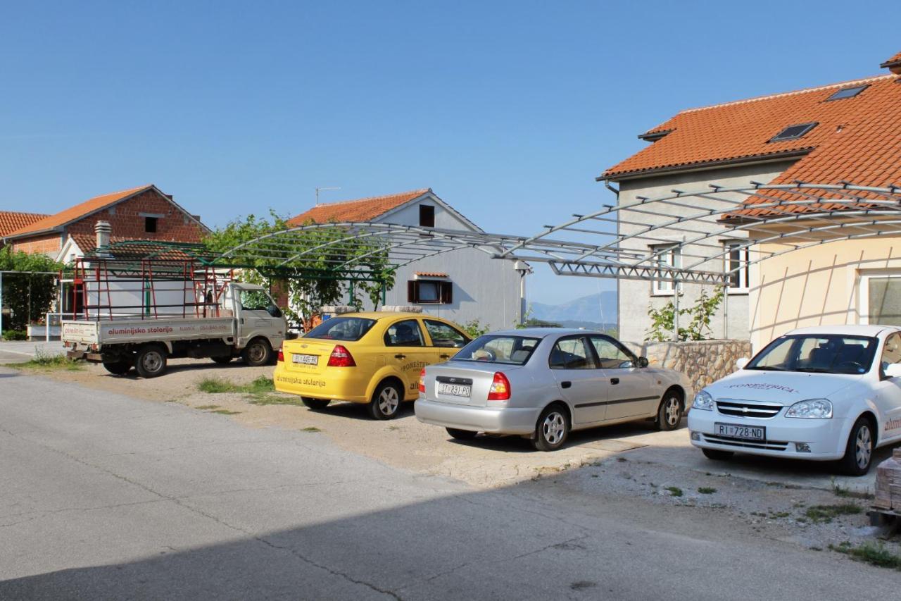Apartment Njivice 5458D Экстерьер фото
