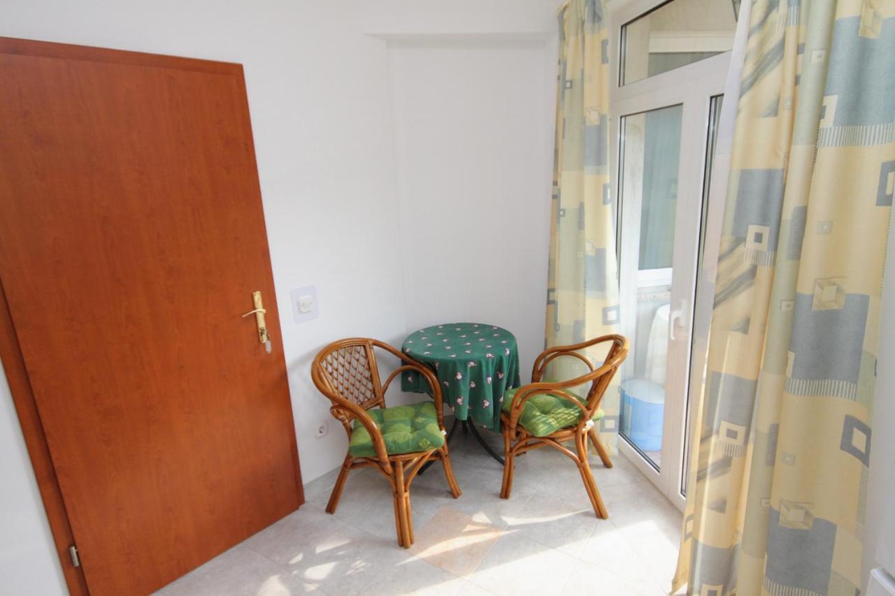 Apartment Njivice 5458D Экстерьер фото